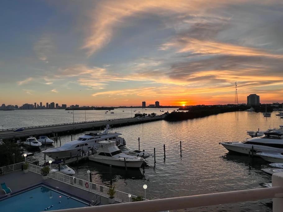 Unique Water Views, Free Parking 1Bed 1 Bath Rooffornomads 416 Apartment Miami Beach Bagian luar foto
