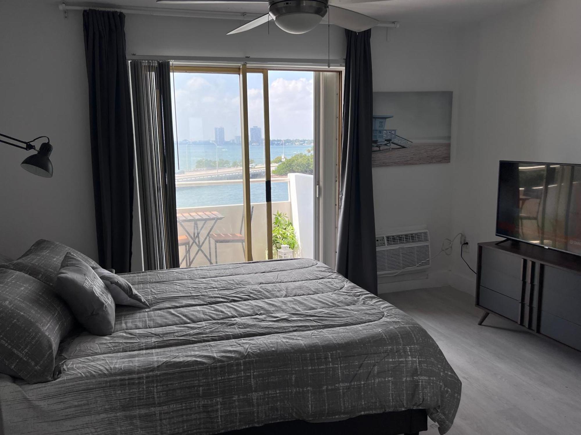 Unique Water Views, Free Parking 1Bed 1 Bath Rooffornomads 416 Apartment Miami Beach Bagian luar foto